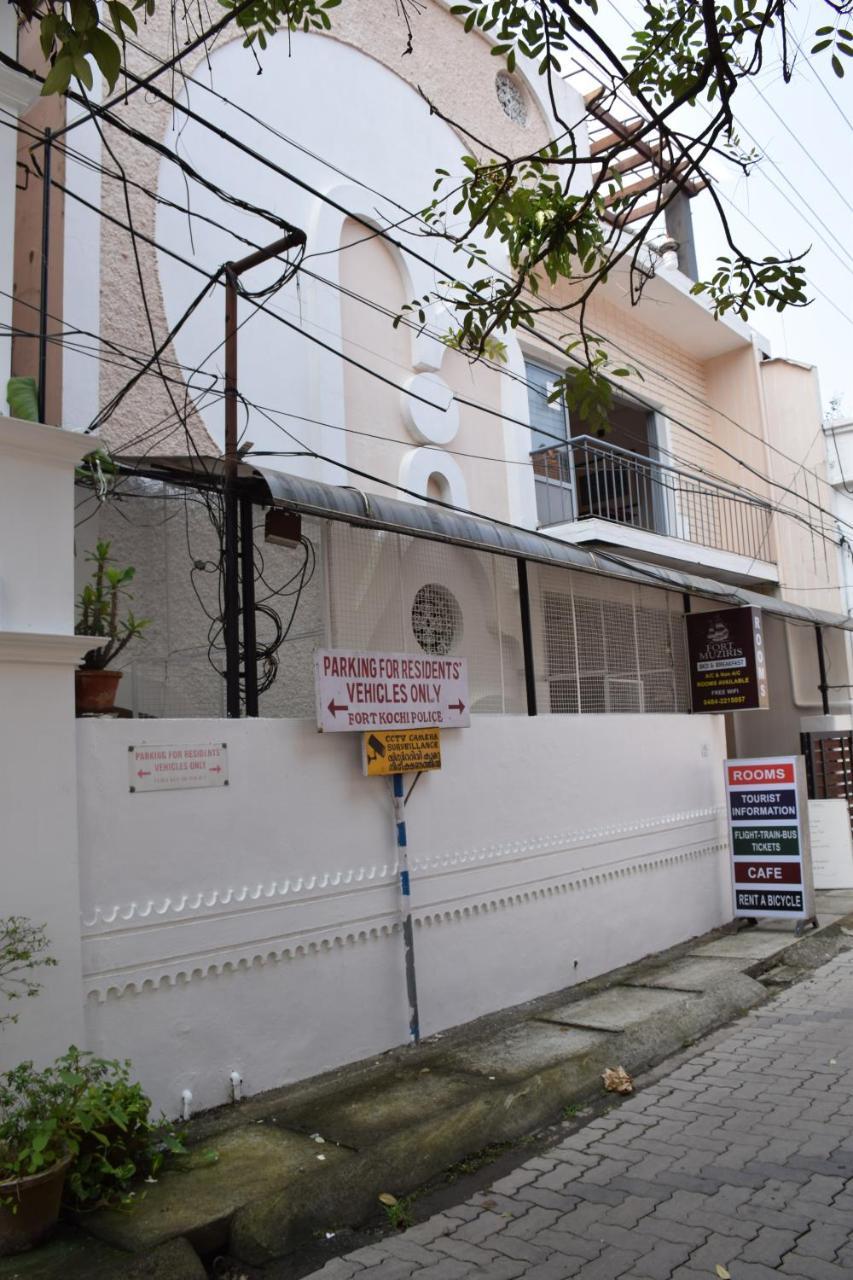 Fort Muziris Kochi Bagian luar foto